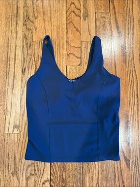 Navy Scoop Tank with Supportive Seams